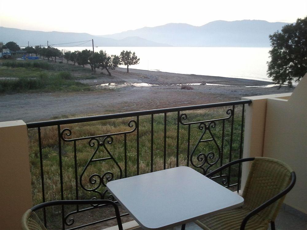 Mesogios Beach Korfalonas Exterior photo